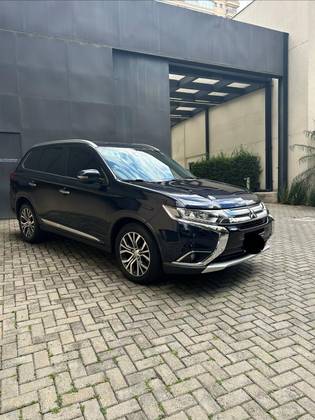 MITSUBISHI OUTLANDER 2.2 4X4 16V DIESEL 4P AUTOMÁTICO